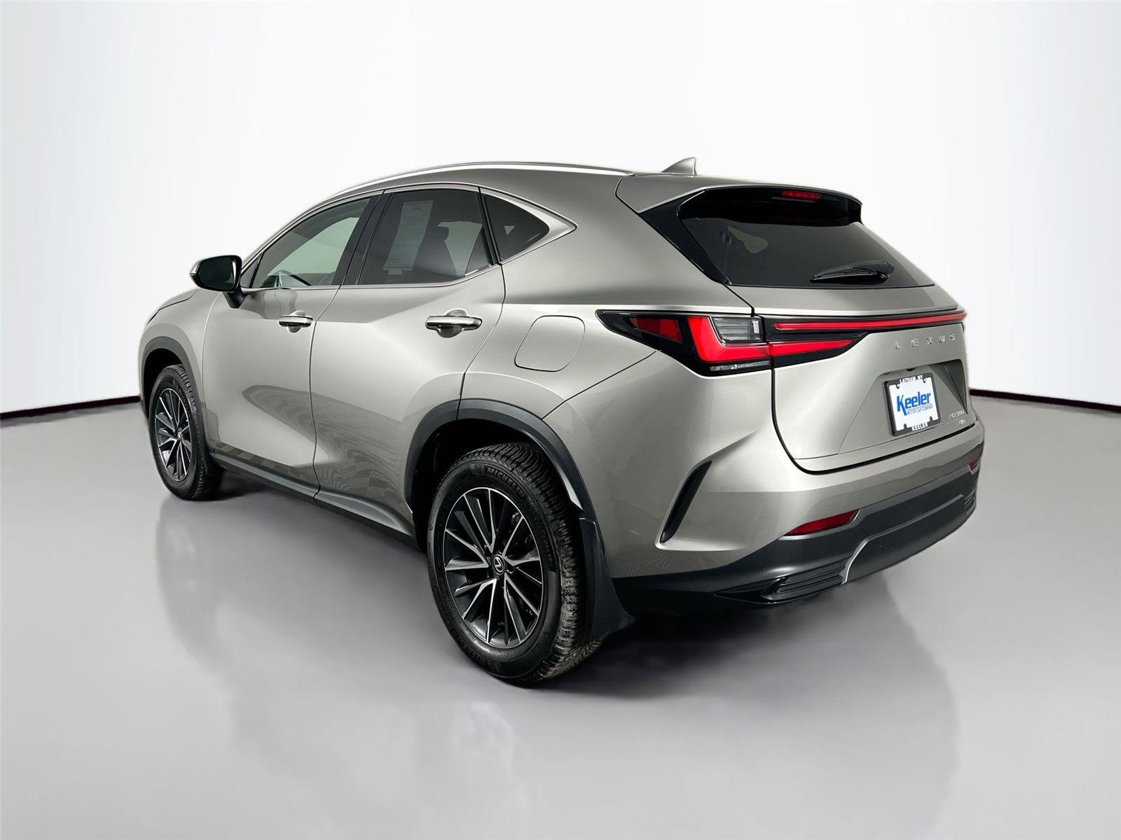 Used 2022 Lexus NX 350 AWD w/ Cold Area Package image 4