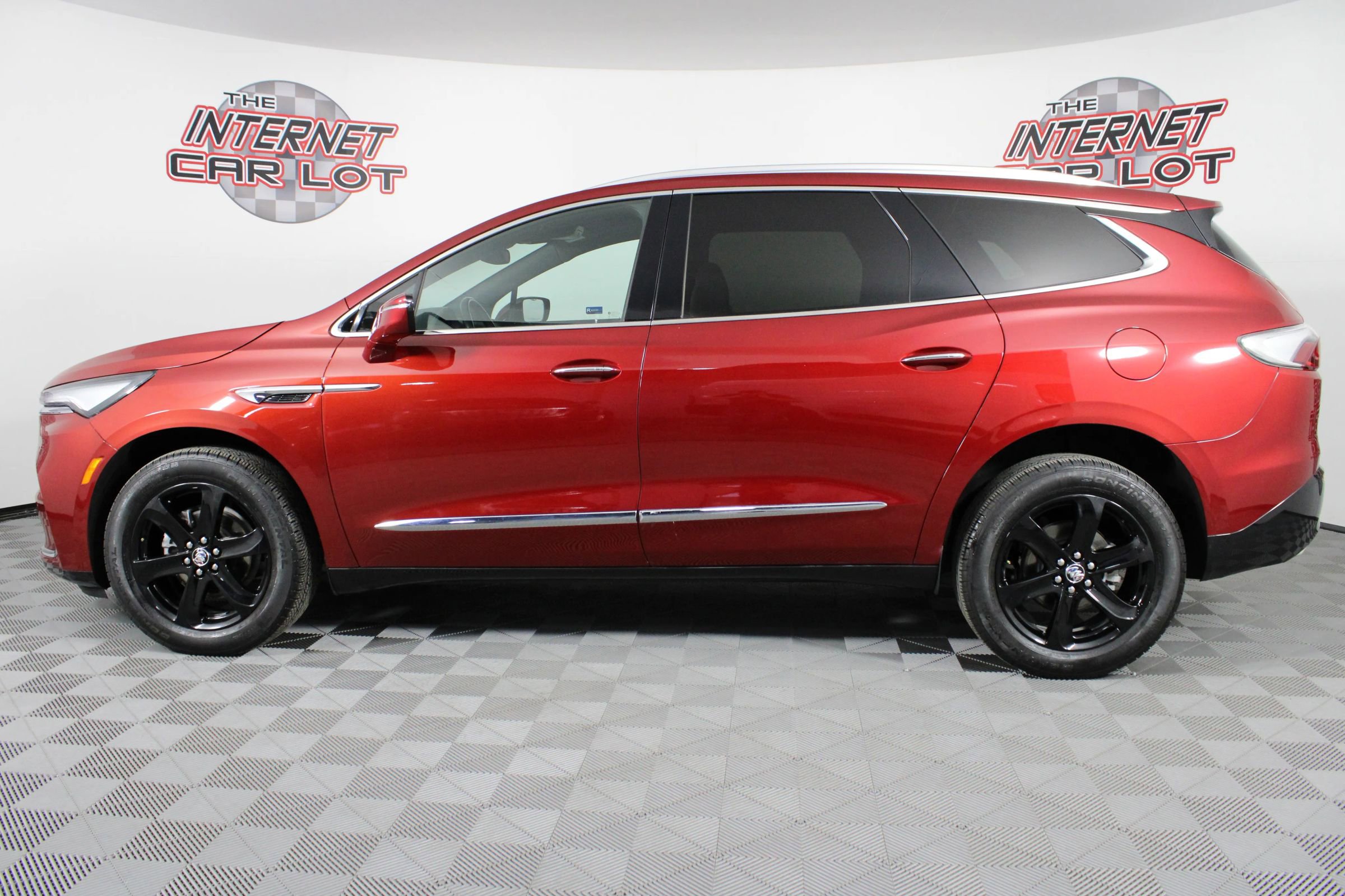 Used 2024 Buick Enclave Essence w/ Experience Buick Package AWD/4WD image 4