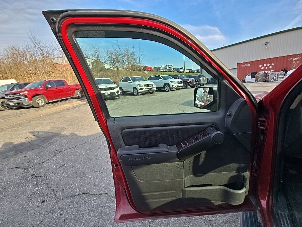 Used 2010 Ford Explorer Limited image 21