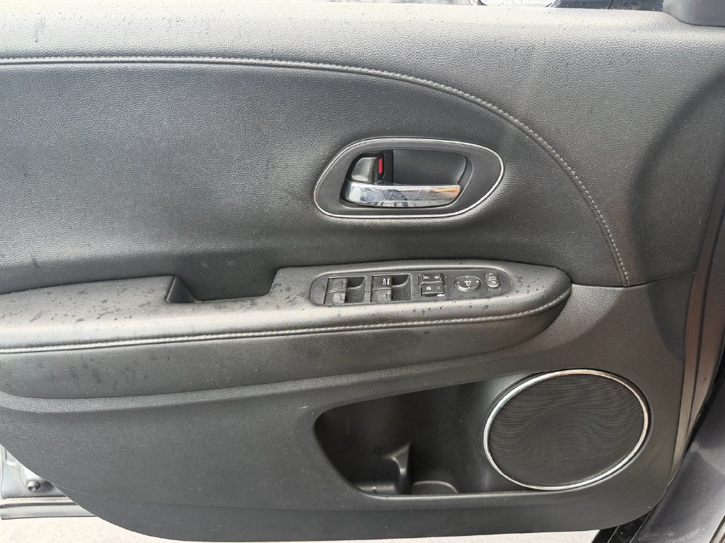 Used 2021 Honda HR-V EX-L image 35