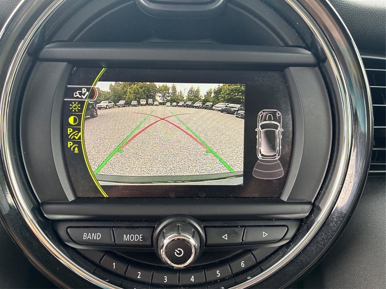 Used 2017 MINI Cooper 4-Door Hardtop FWD image 31