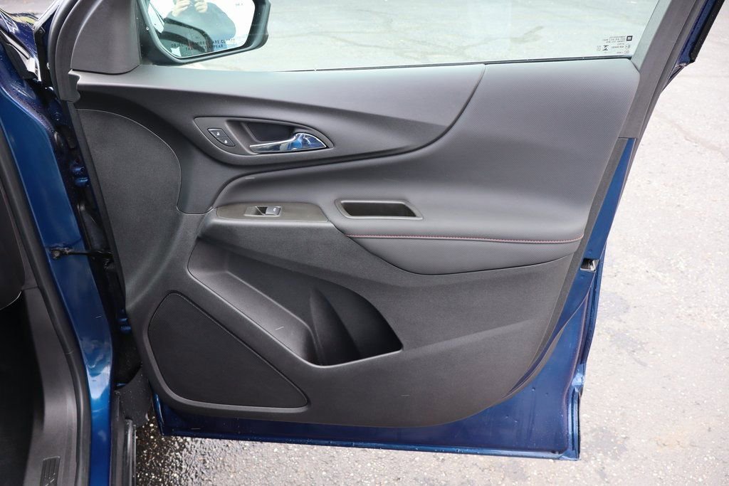 Used 2023 Chevrolet Equinox RS w/ LPO, Floor Liner Package image 27