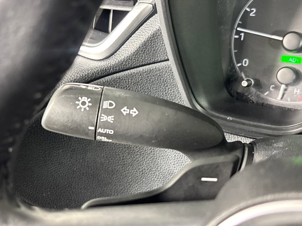 Certified 2023 Toyota Corolla Cross SE image 18