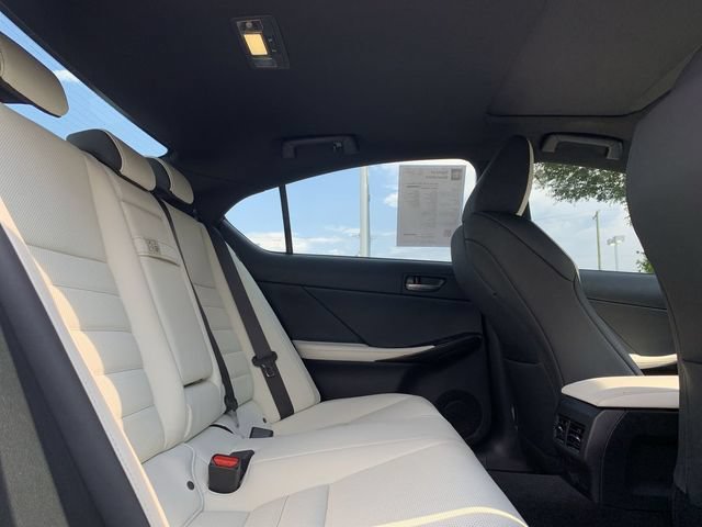 Used 2023 Lexus IS 500 RWD image 34