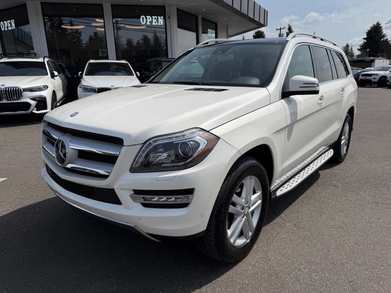 Used 2016 Mercedes-Benz GL 450 4MATIC w/ Premium I Package image 1