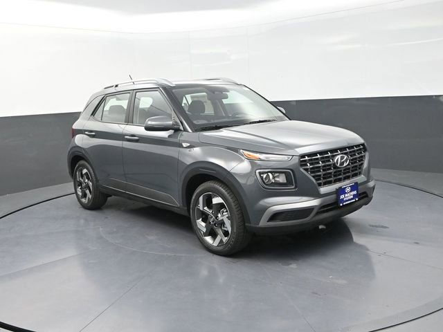 New 2026 Hyundai Venue SEL FWD image 2