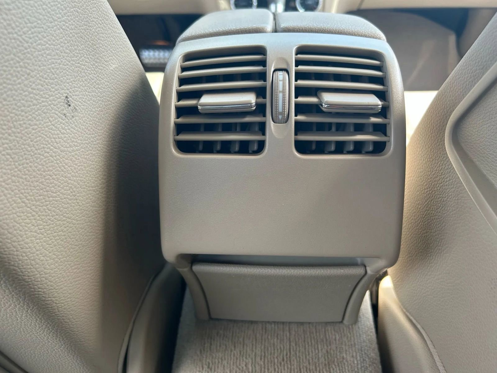 Used 2012 Mercedes-Benz C 300 4MATIC Sedan image 19