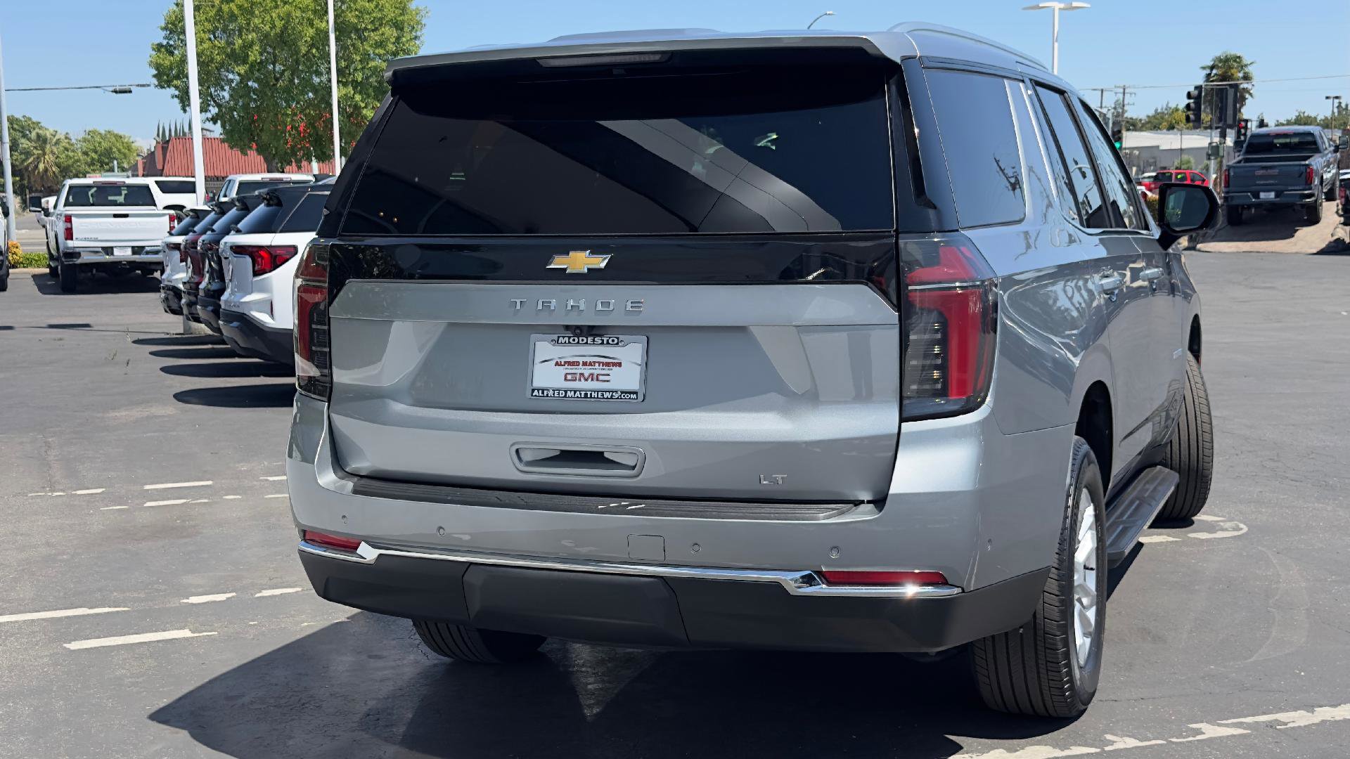Used 2025 Chevrolet Tahoe LT AWD/4WD image 5