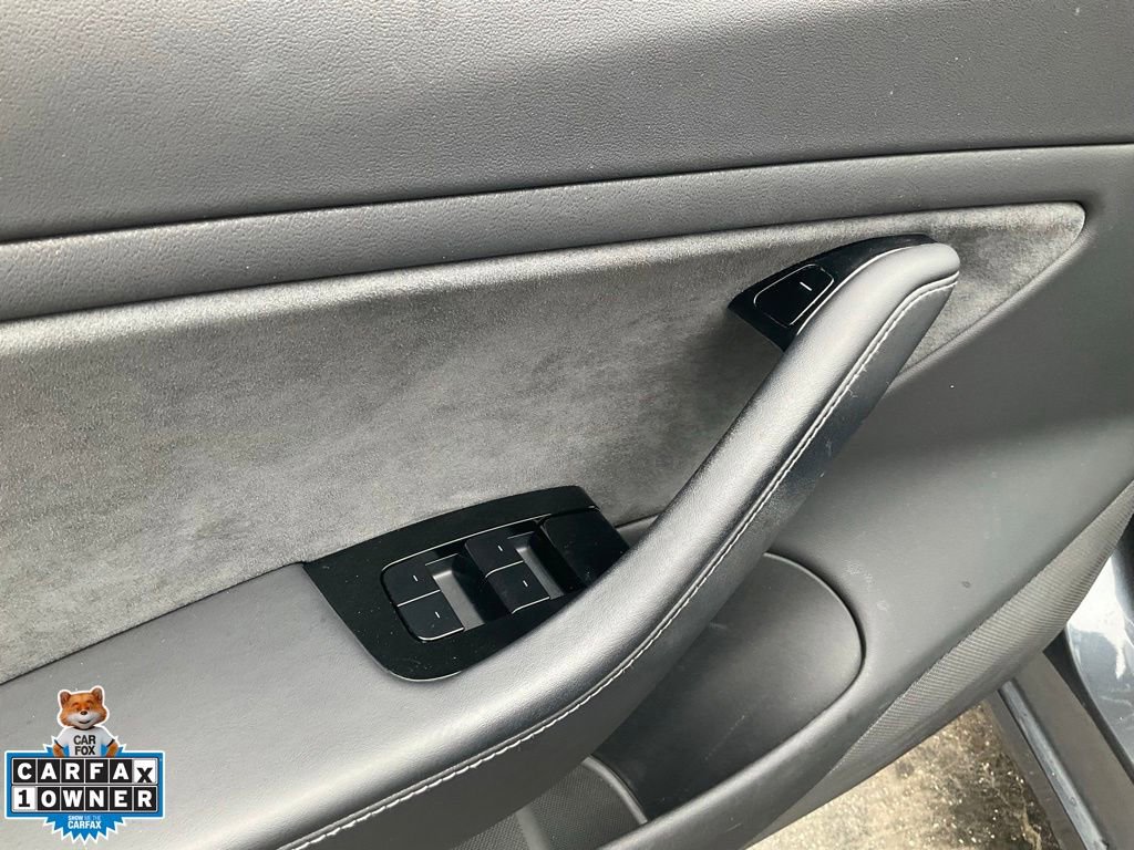 Used 2018 Tesla Model 3 Long Range RWD image 26