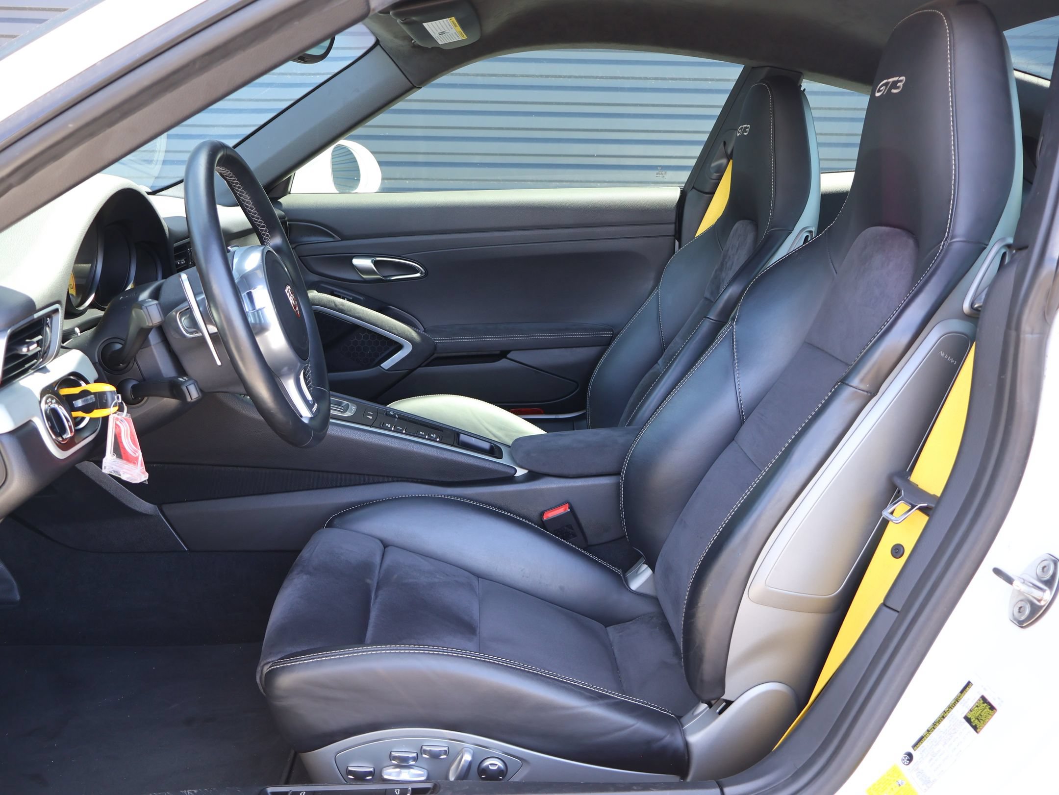 Certified 2014 Porsche 911 GT3 RWD image 5
