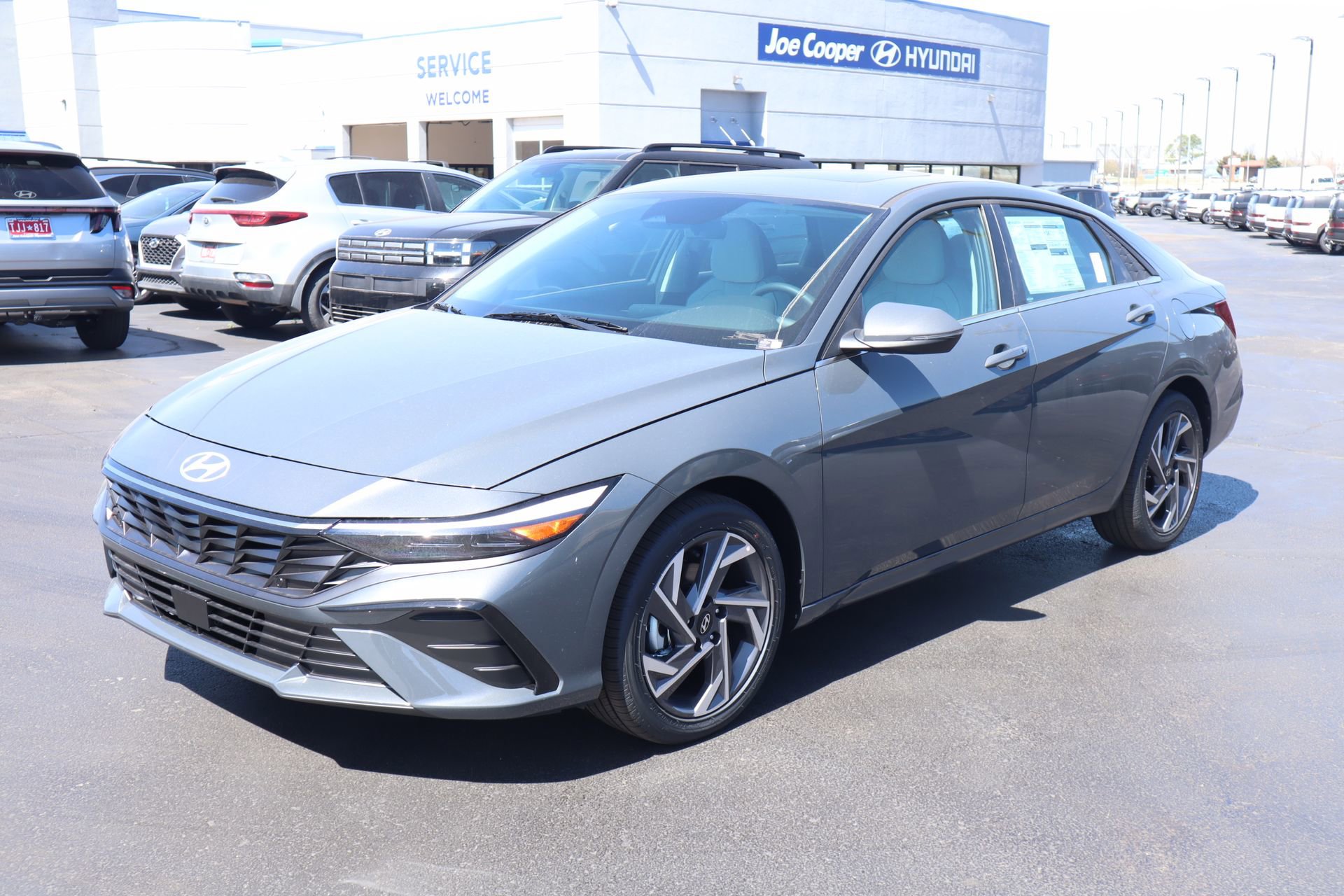 New 2026 Hyundai Elantra Limited image 3