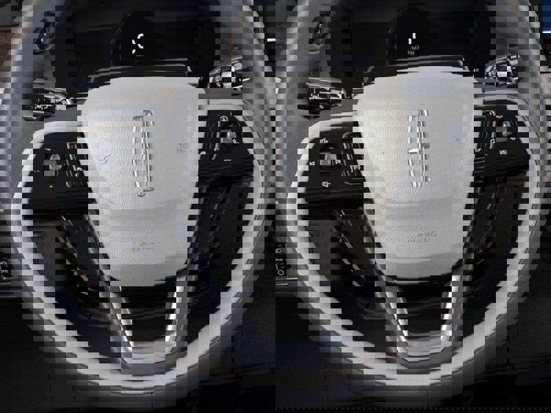 New 2025 Lincoln Corsair Reserve image 12