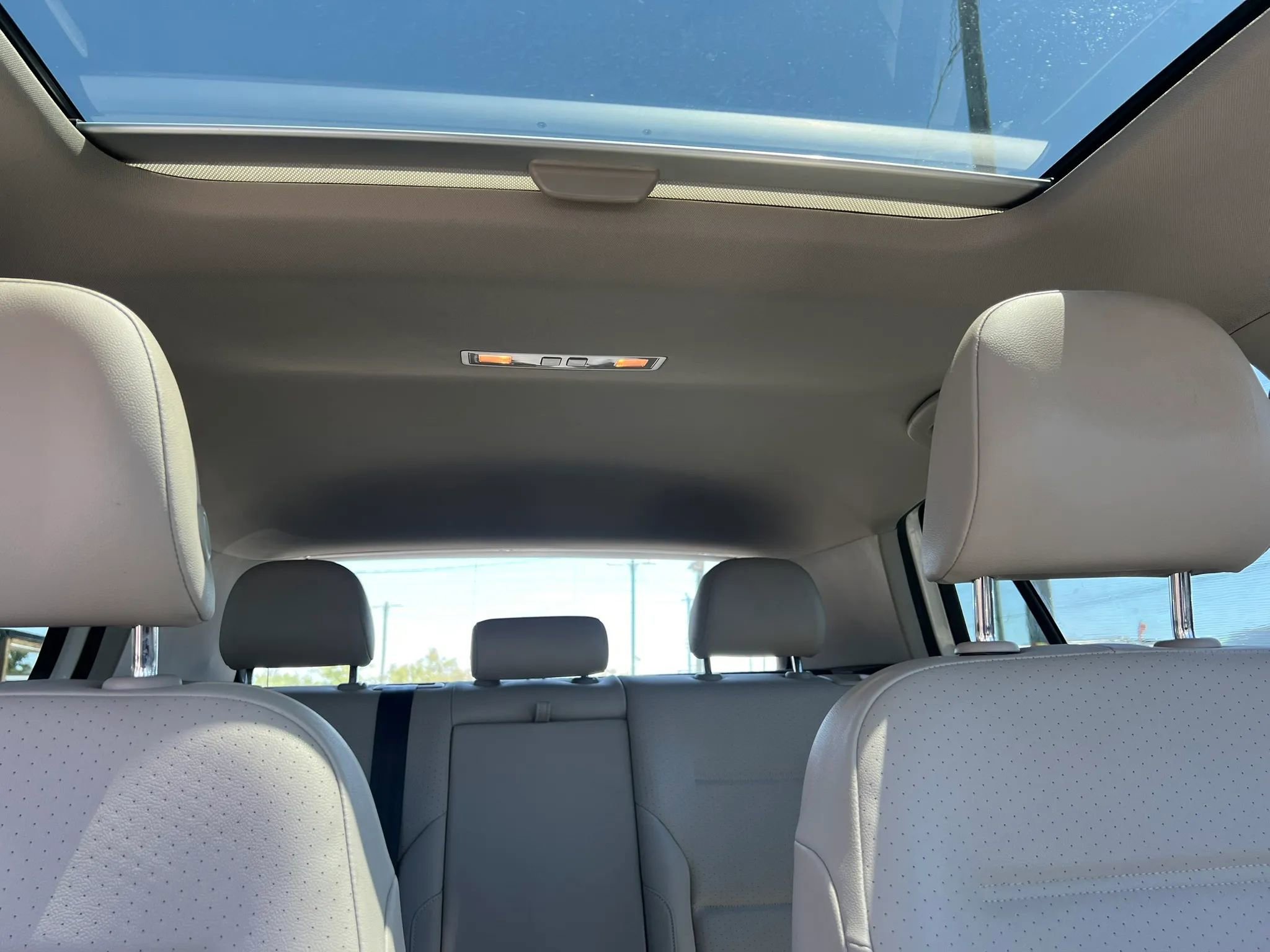 Used 2018 Volkswagen Golf SE image 20