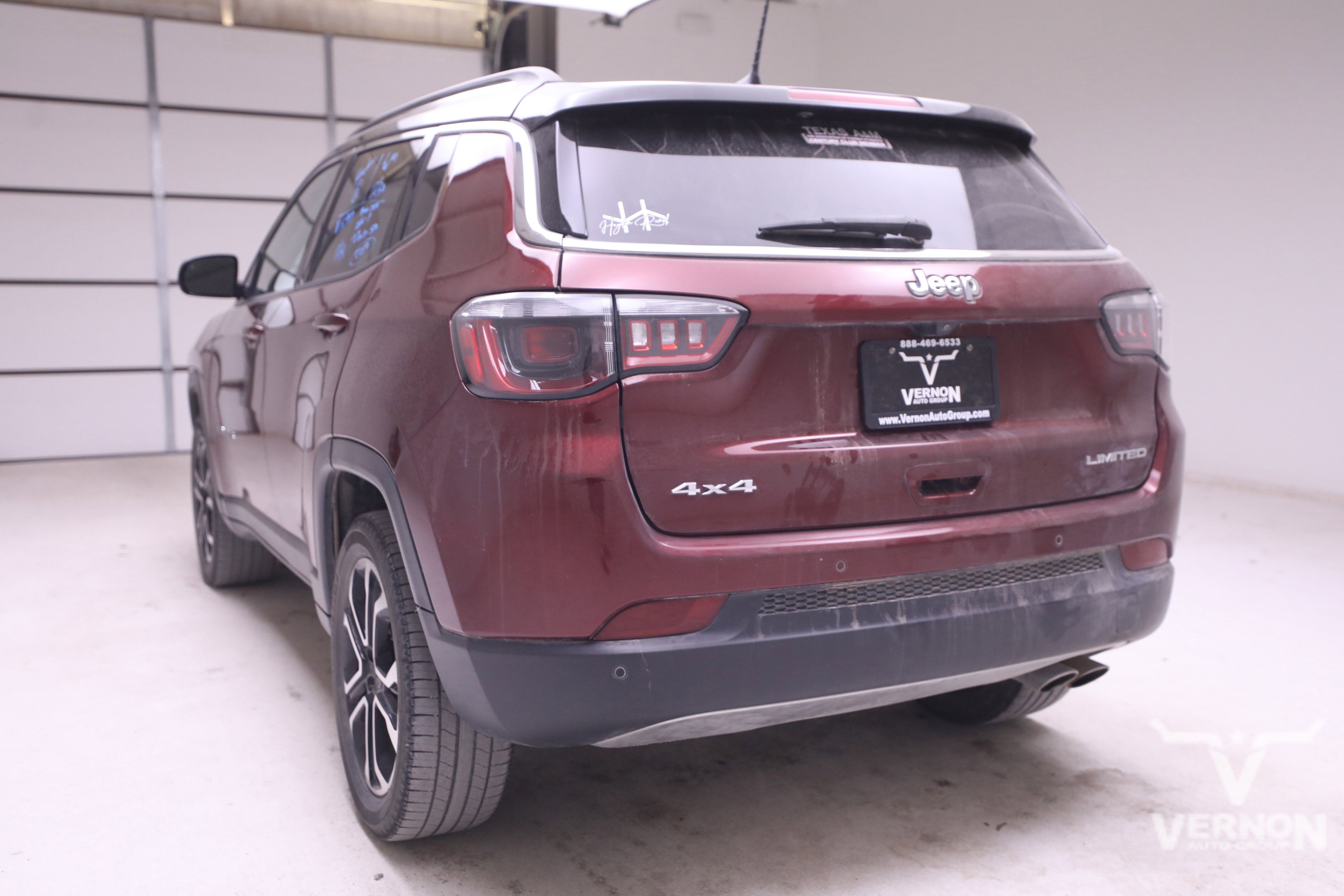 Used 2022 Jeep Compass Limited image 2