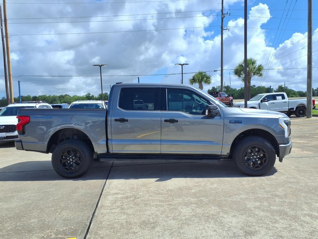 Used 2025 Ford F150 Lightning XLT AWD/4WD image 8