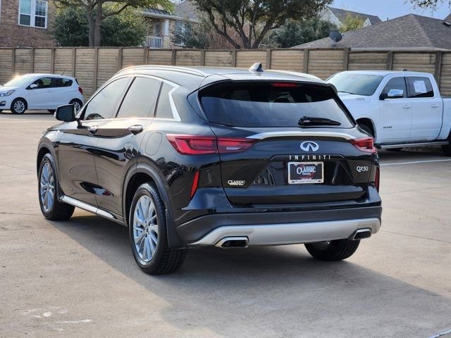 Used 2023 INFINITI QX50 Luxe image 3