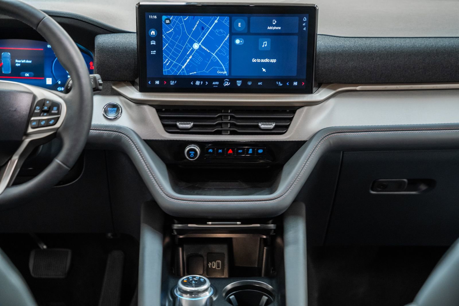 Certified 2025 Ford Explorer Active w/ Active Comfort Package image 27