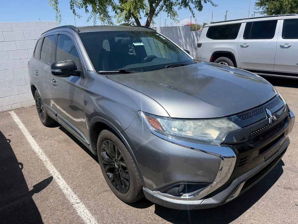 Used 2019 Mitsubishi Outlander LE FWD image 2