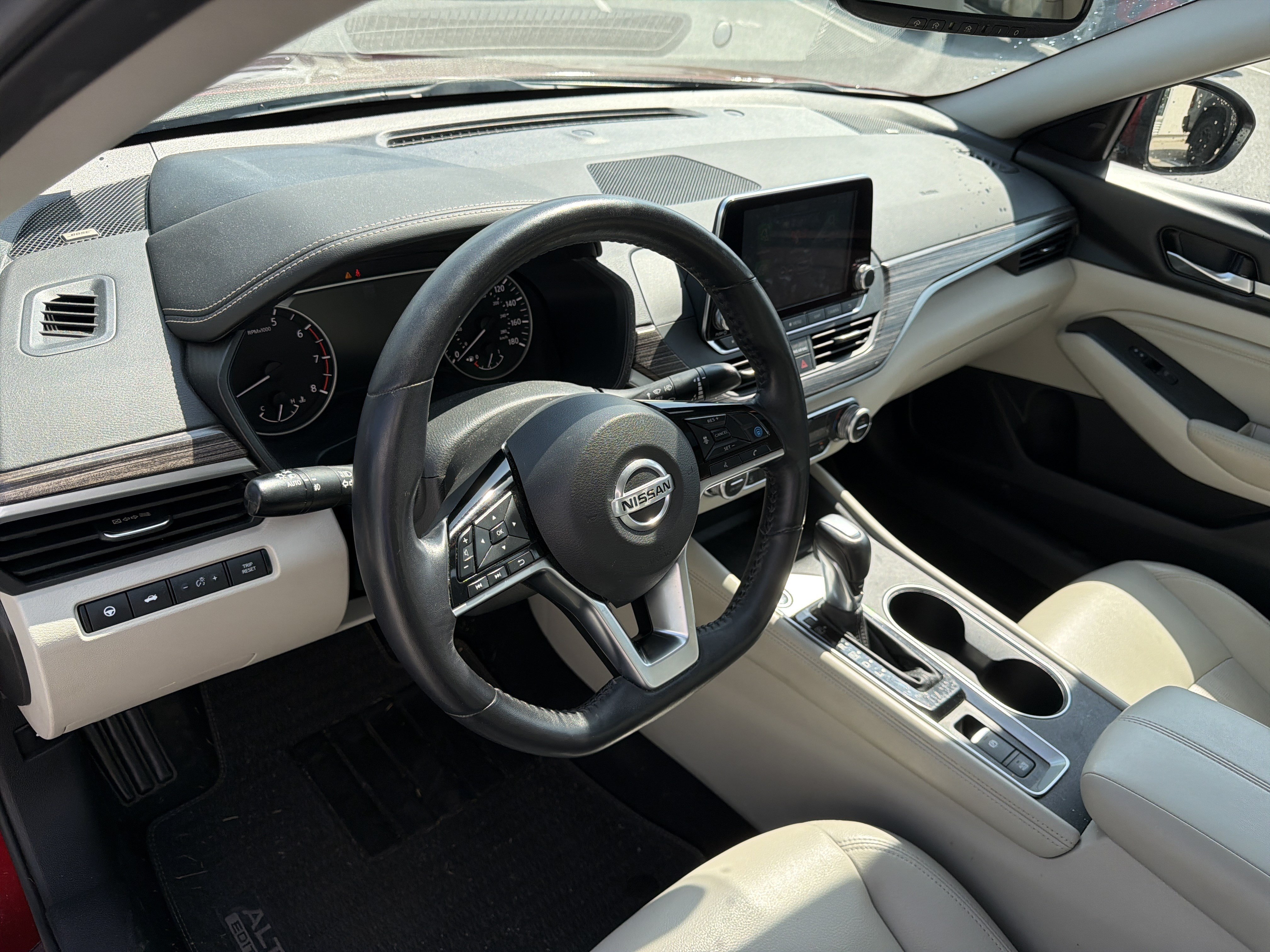 Used 2019 Nissan Altima 2.0 Edition One FWD image 13