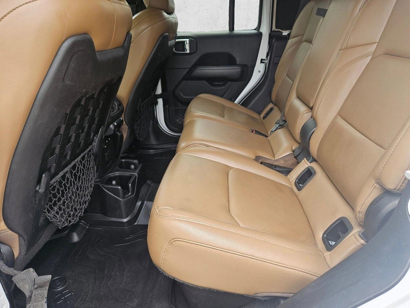 Used 2020 Jeep Gladiator Rubicon AWD/4WD image 17