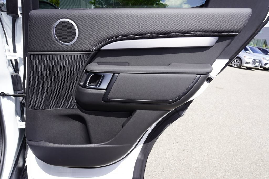 New 2026 Land Rover Discovery Dynamic SE AWD/4WD image 25