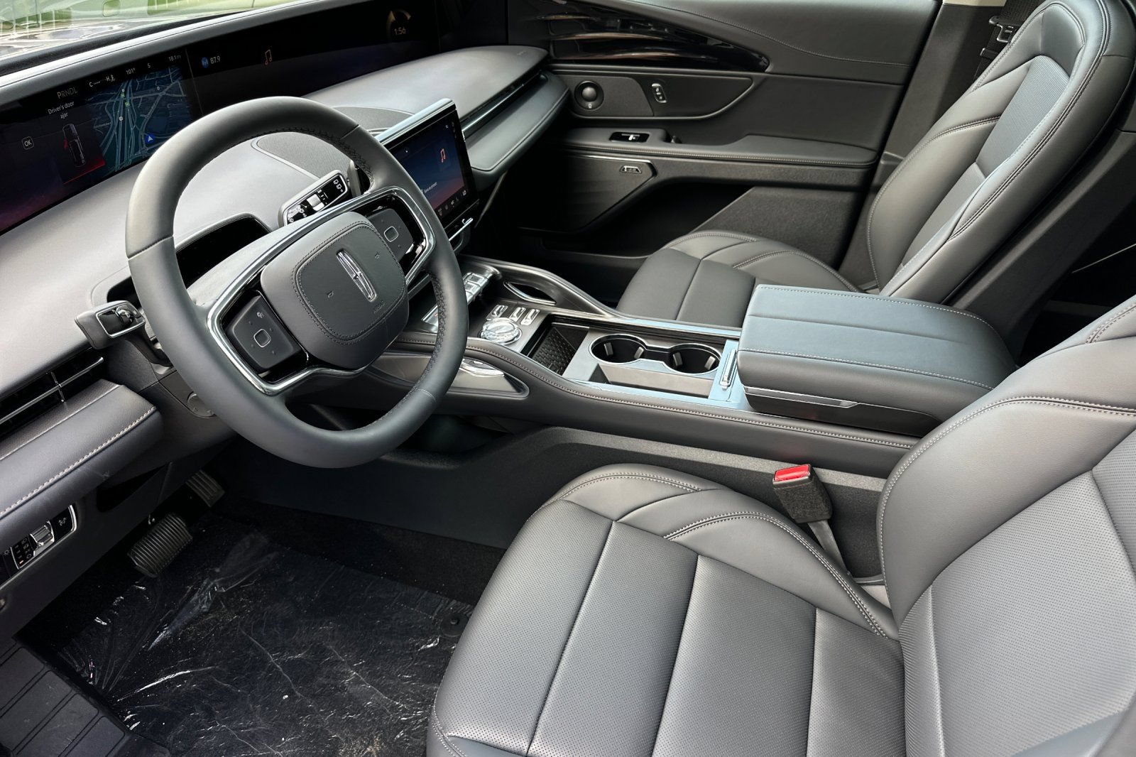 New 2026 Lincoln Nautilus Premier w/ Equipment Group 102A AWD/4WD image 9