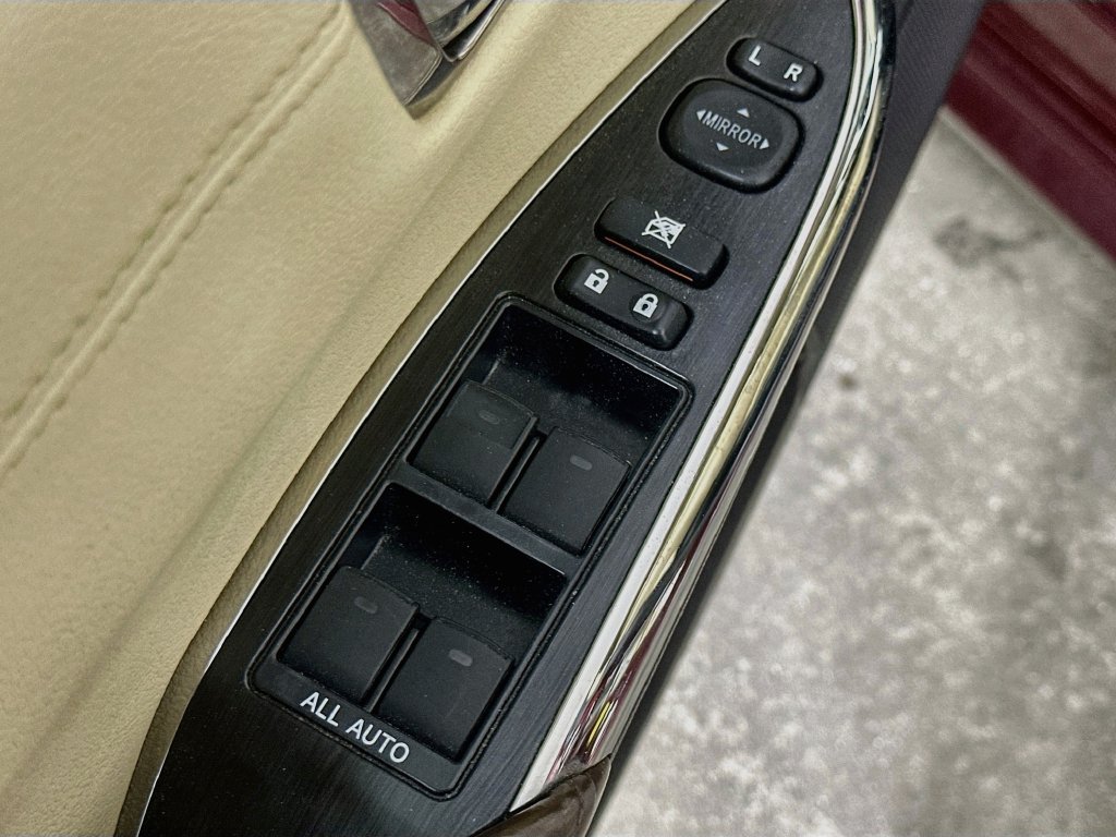 Used 2014 Toyota Avalon XLE Premium FWD image 22