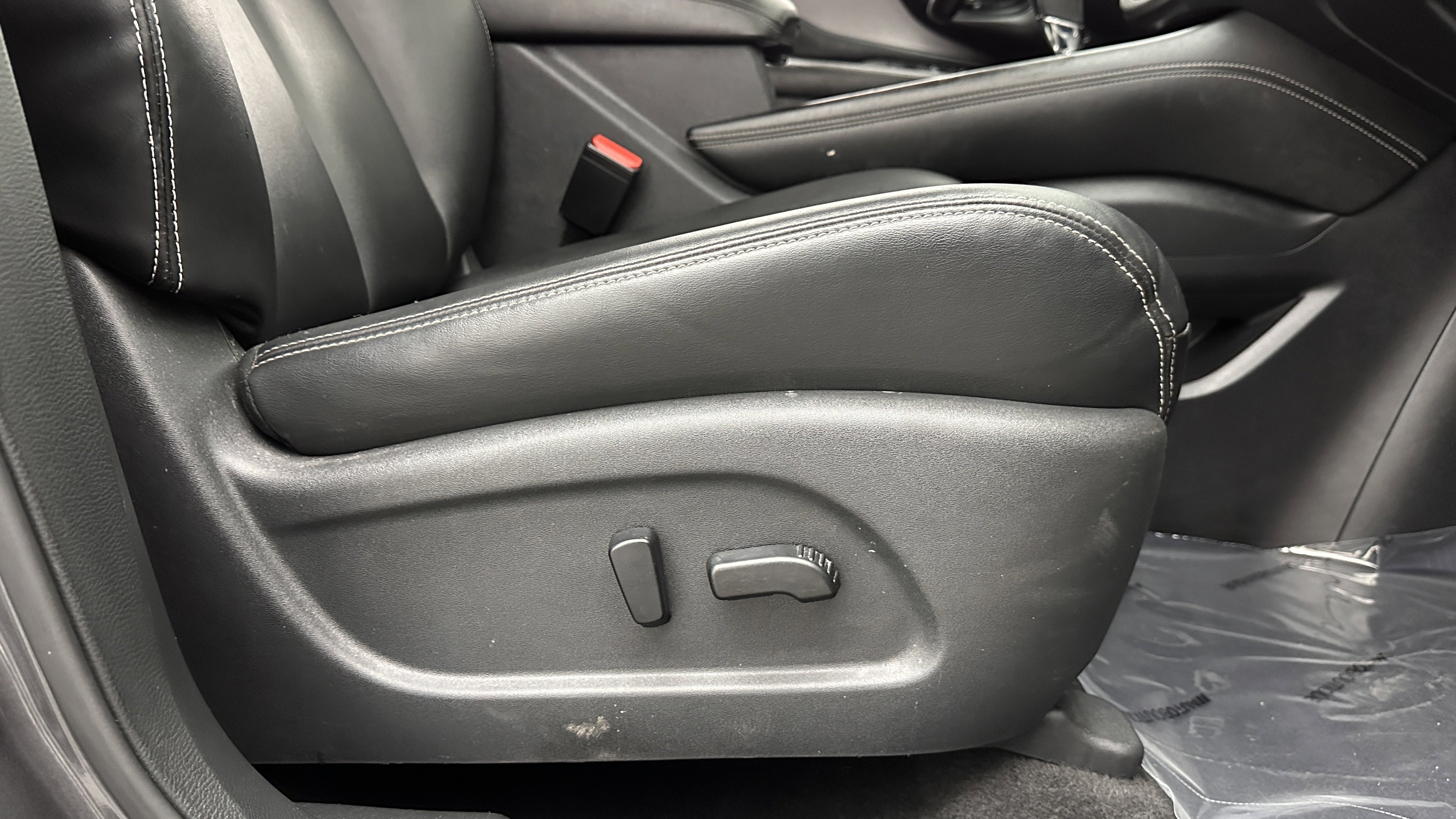 Used 2022 Nissan Murano SV FWD image 36