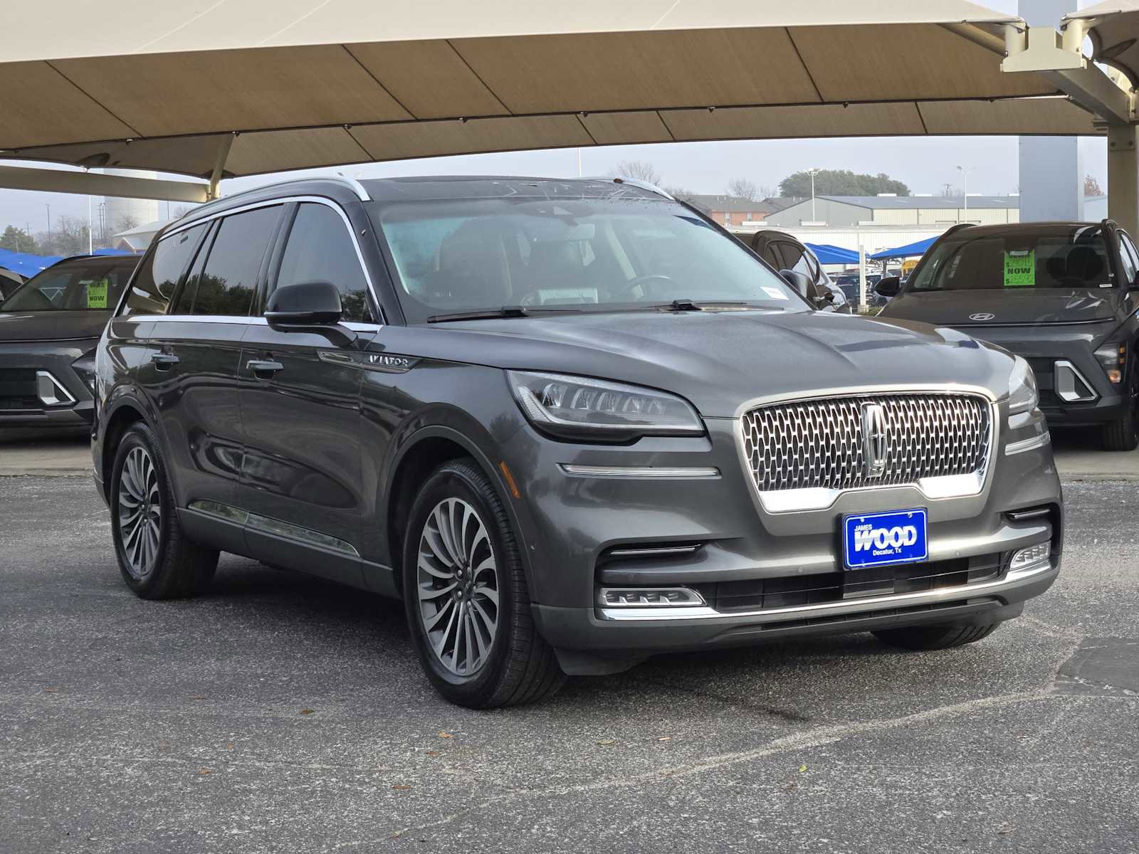 Used 2020 Lincoln Aviator Reserve w/ Equipment Group 201A image 2
