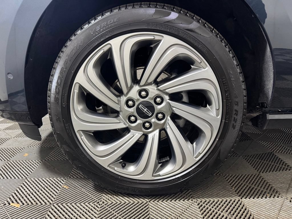 Used 2024 Lincoln Navigator L Reserve w/ Equipment Group 201A AWD/4WD image 23