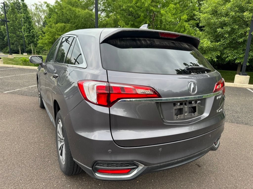 Used 2017 Acura RDX AWD w/ Advance Package image 3