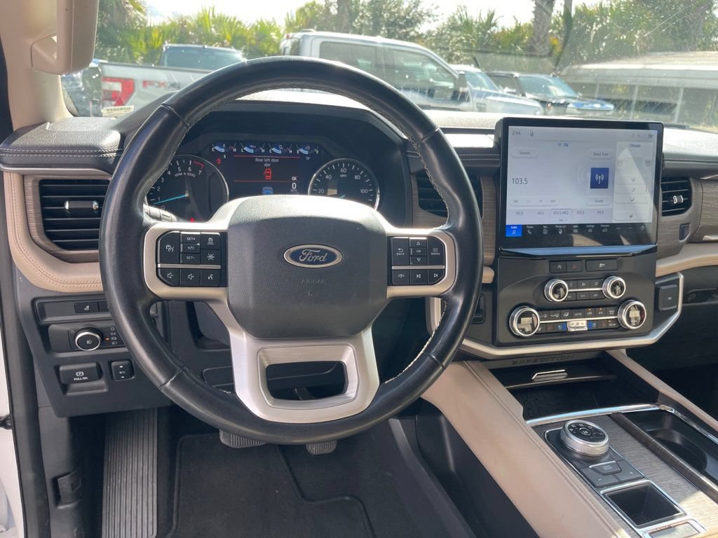 Used 2024 Ford Expedition Max Limited RWD image 16