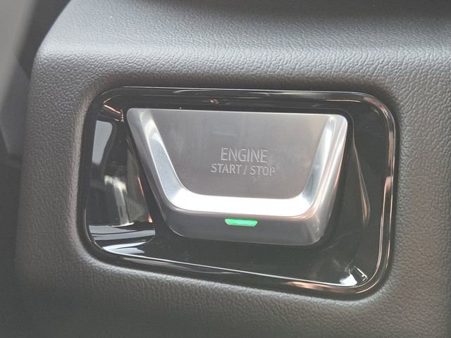 New 2026 GMC Yukon XL Denali w/ Denali Reserve Package image 17