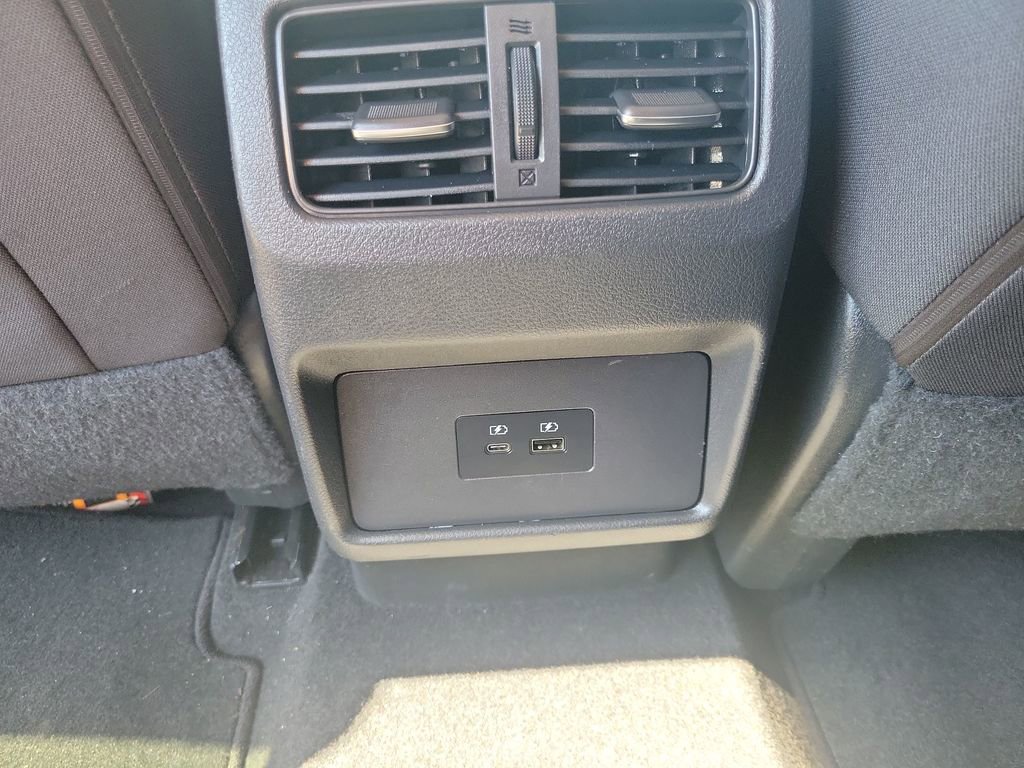 Used 2021 Nissan Rogue SV image 30