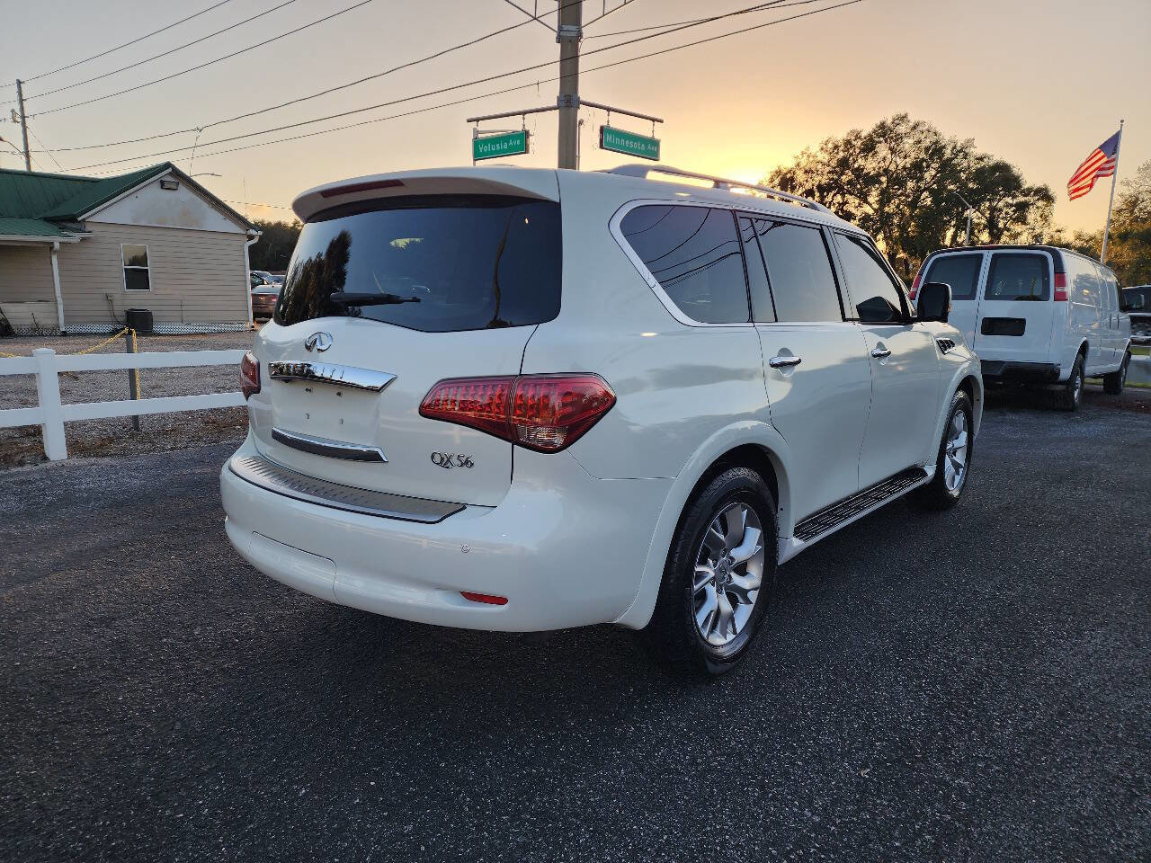 Used 2012 INFINITI QX56 2WD w/ Theater Pkg image 5