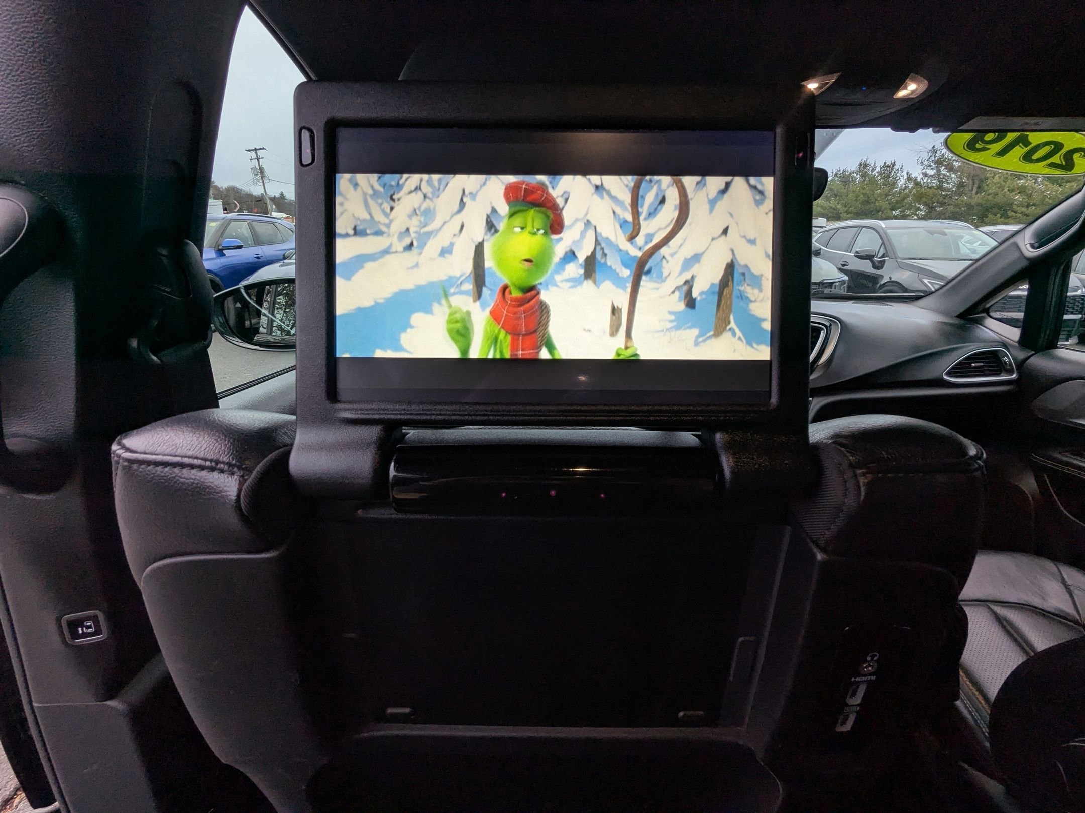 Used 2019 Chrysler Pacifica Touring-L Plus w/ Advanced Safetytec Group image 11