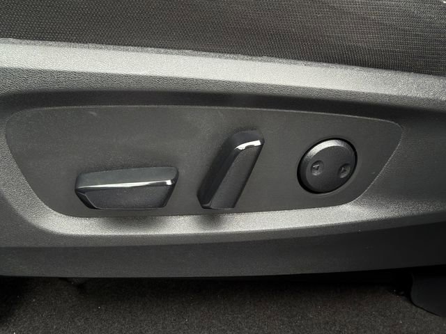 Used 2025 Nissan Pathfinder SV FWD image 23