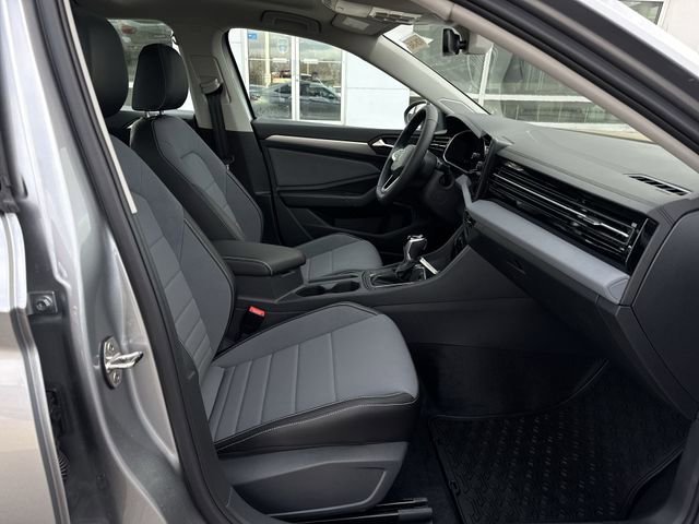 New 2026 Volkswagen Jetta SE image 28