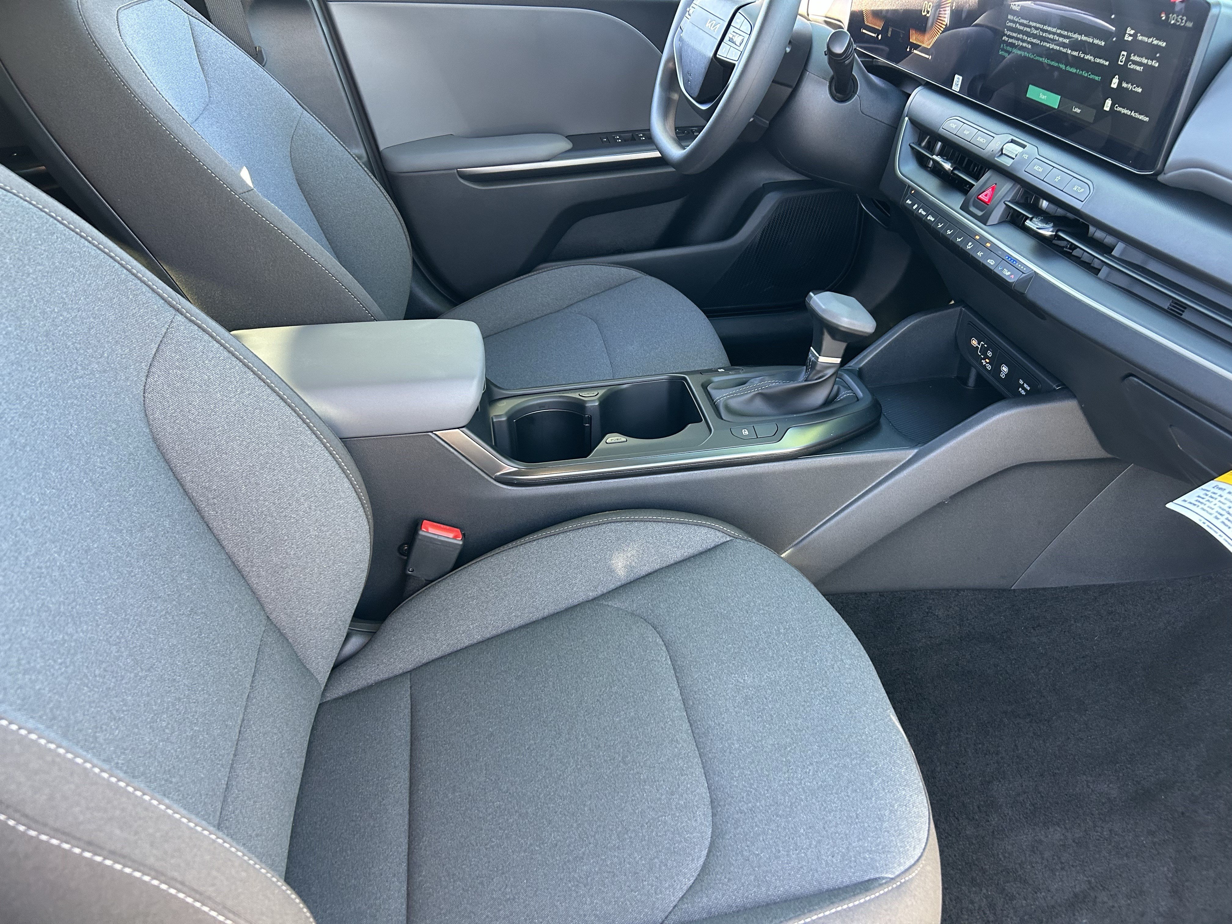 New 2026 Kia K4 FWD image 11