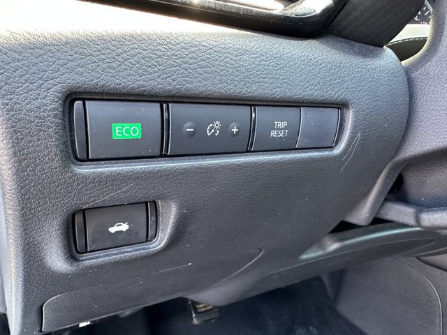 Used 2024 Nissan Sentra SR w/ SR Premium Package FWD image 19