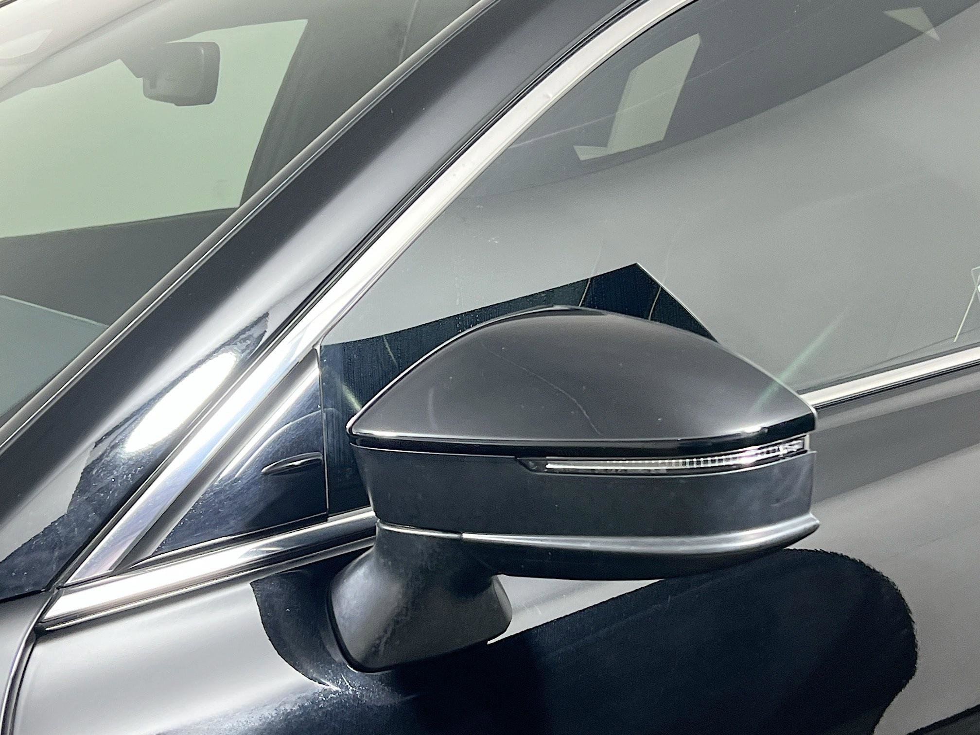 Used 2023 Toyota Crown XLE image 12