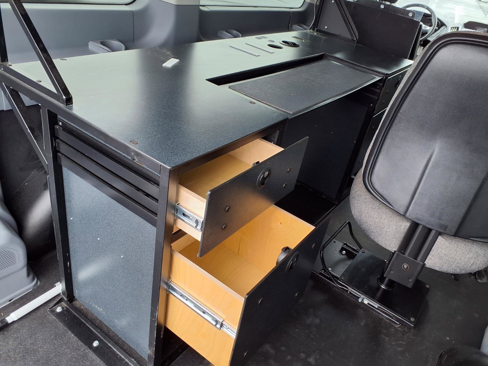 Used 2019 Ford Transit 150 XLT RWD image 7