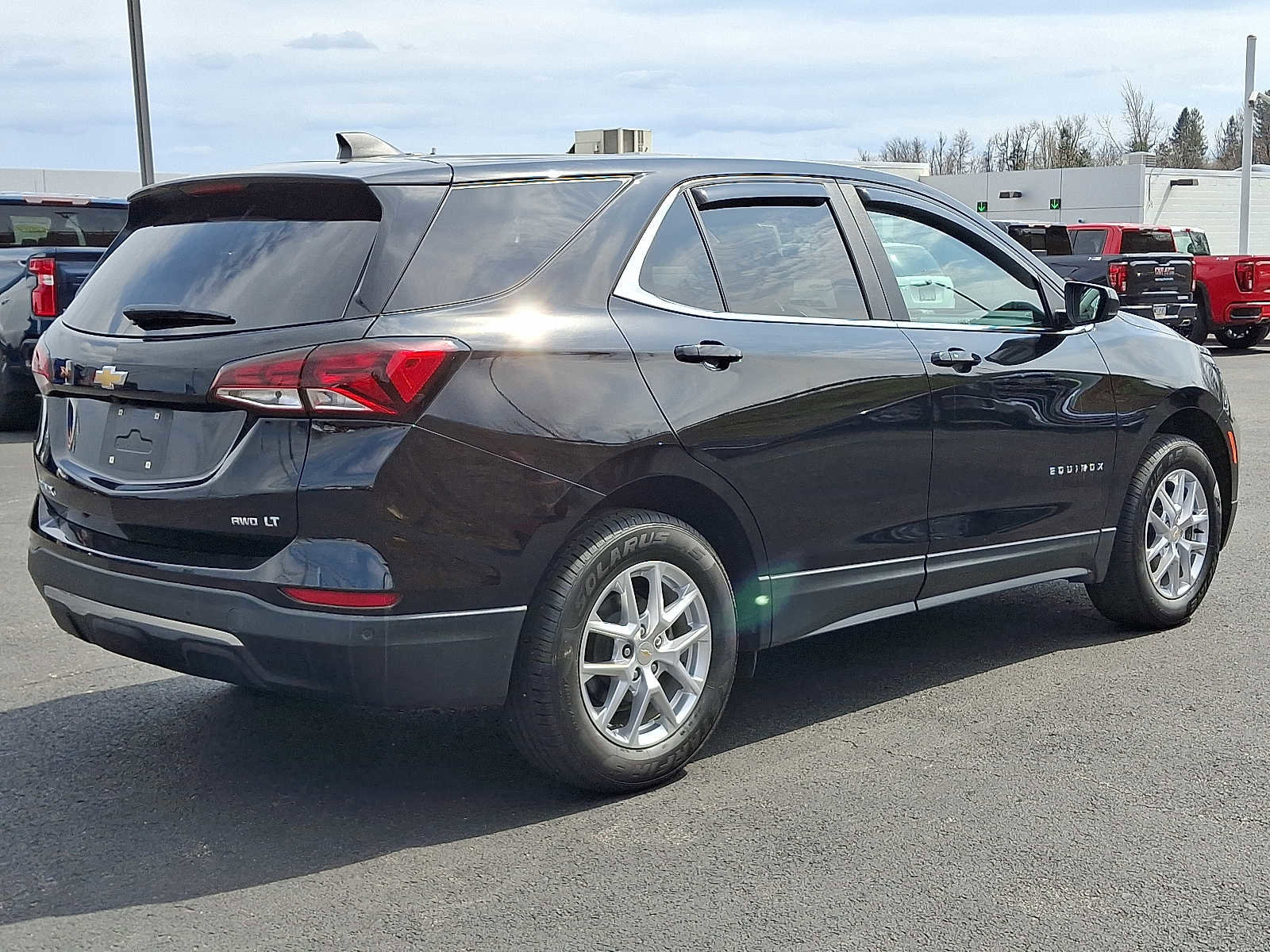 Used 2023 Chevrolet Equinox LT image 7