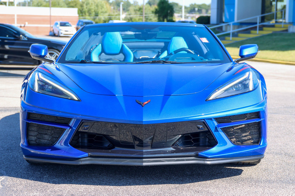 Used 2022 Chevrolet Corvette Stingray Premium Conv w/ Z51 Performance Package RWD image 2
