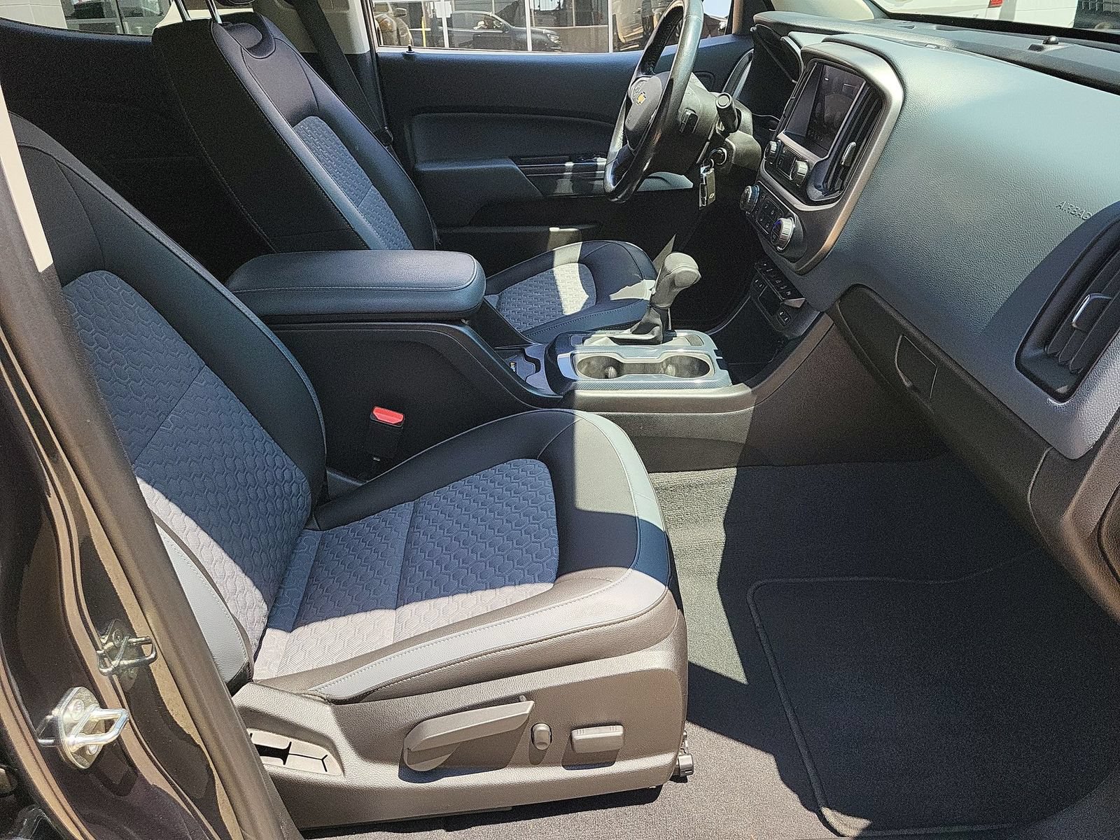 Used 2020 Chevrolet Colorado Z71 RWD image 27