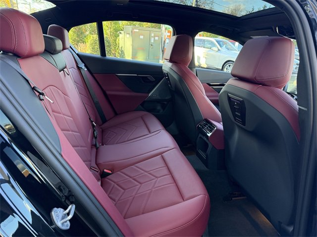 Used 2025 BMW 530i xDrive 530i xDrive w/ M Sport Package image 32