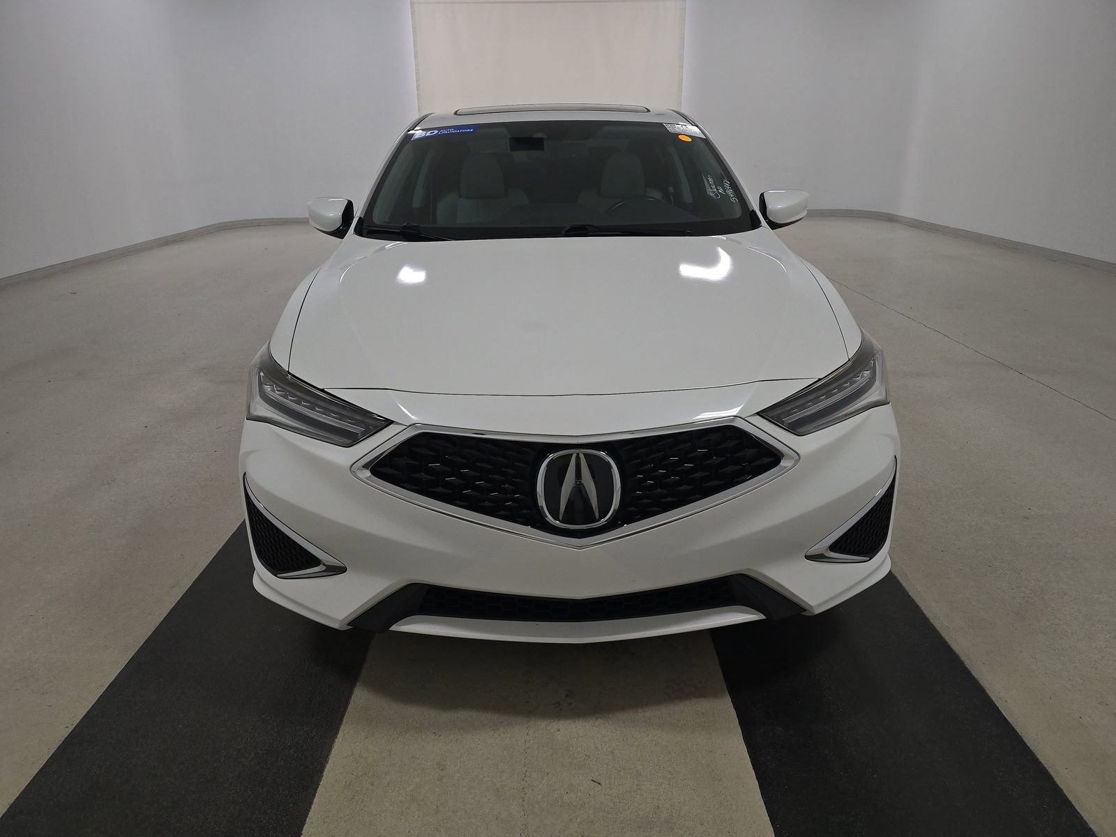 Used 2020 Acura ILX w/ Premium Package image 2