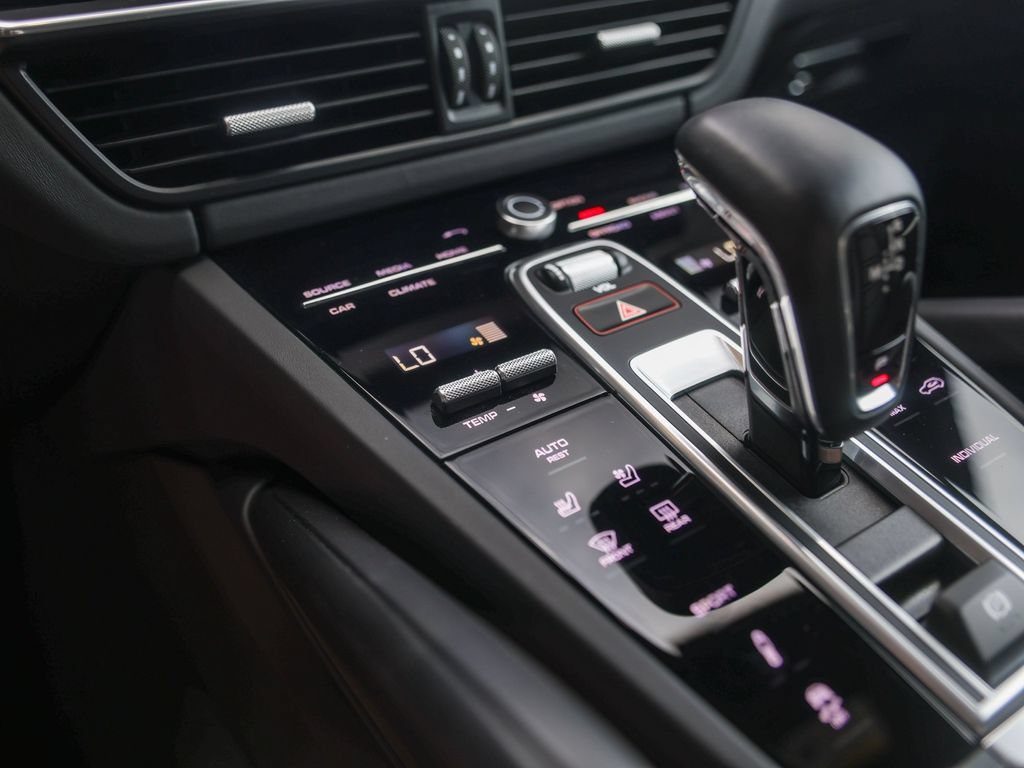 Certified 2023 Porsche Cayenne GTS AWD/4WD image 26