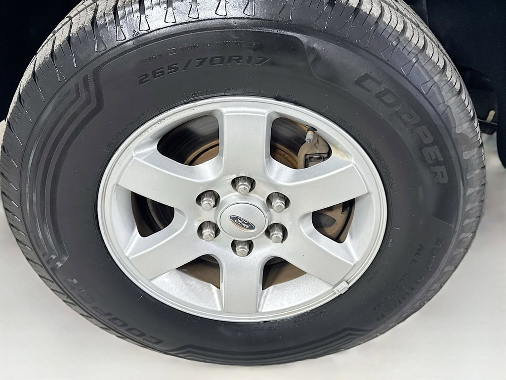 Used 2014 Ford Expedition XLT RWD image 38