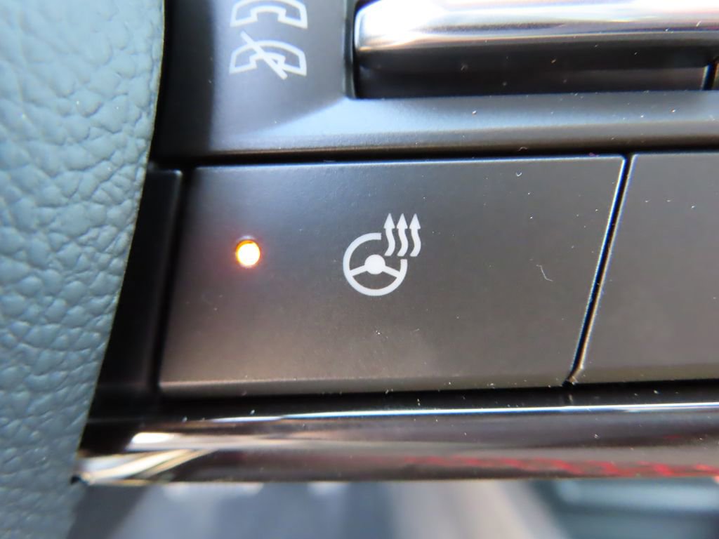 New 2026 Chevrolet Equinox RS w/ Convenience Package III AWD/4WD image 13